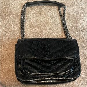 Cute black purse